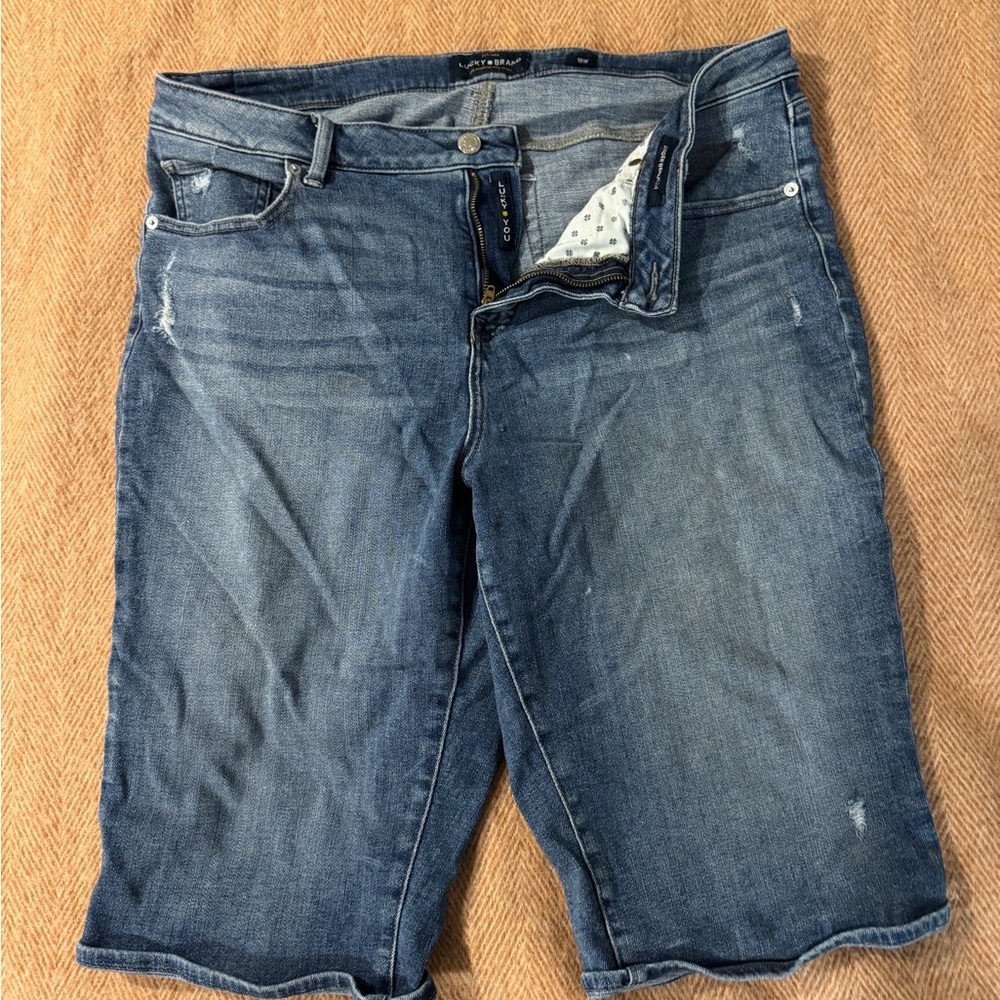 Women’s Lucky Brand Distressed Denim “Ginger Bermuda” Shorts, 18W